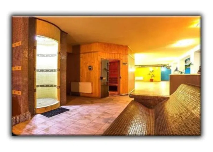 Apartment 705 In The Stream *