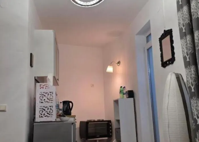 Apartment 705 In The Stream *